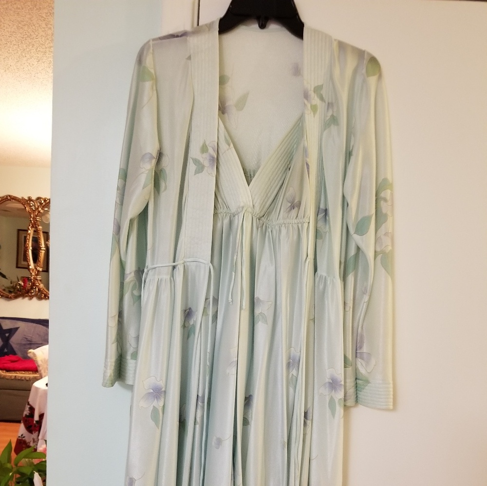 Nightgown